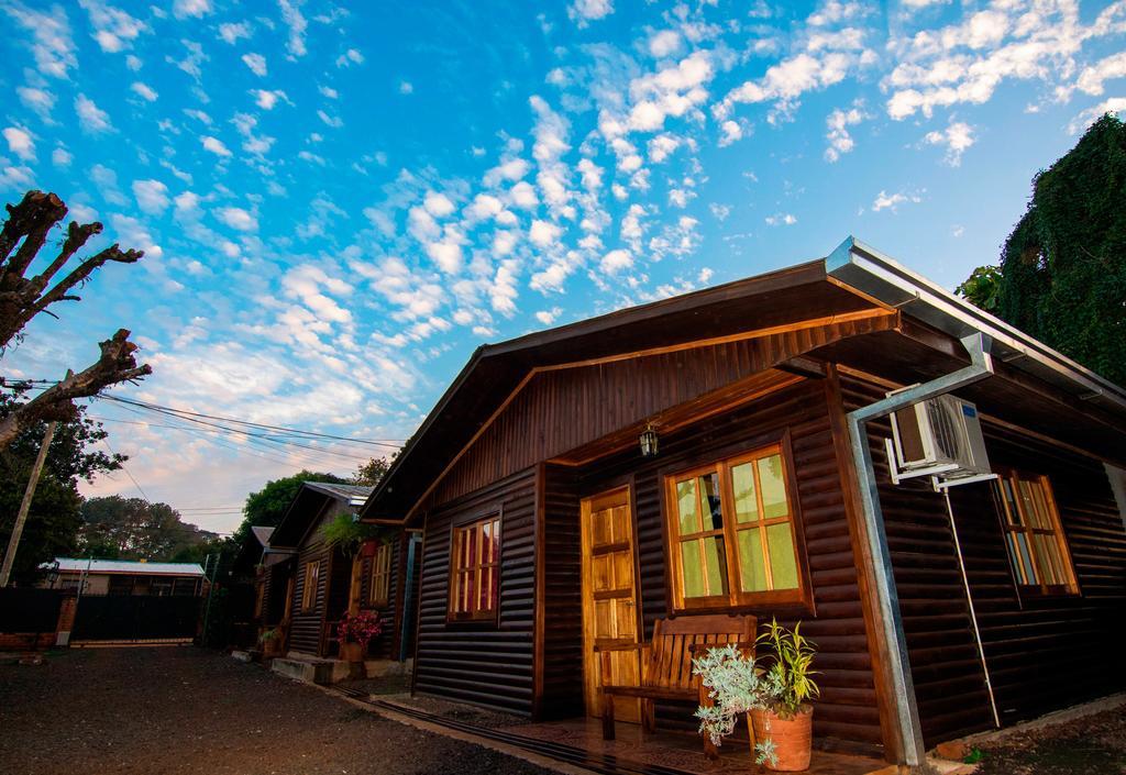 Nuova Villa Cabañas Puerto Iguazú Exterior foto